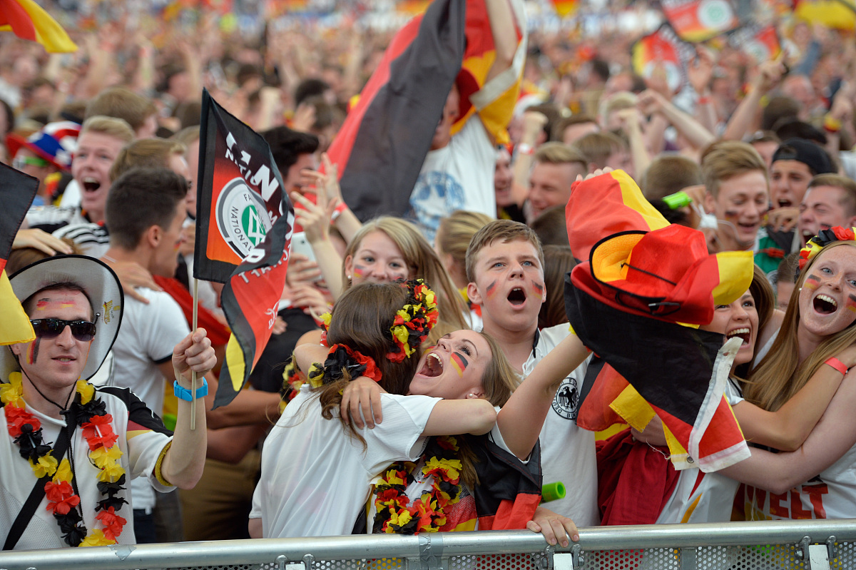 国际足球盛宴,欧国联比赛引发热议 国际足球盛宴,欧国联比赛引发热议